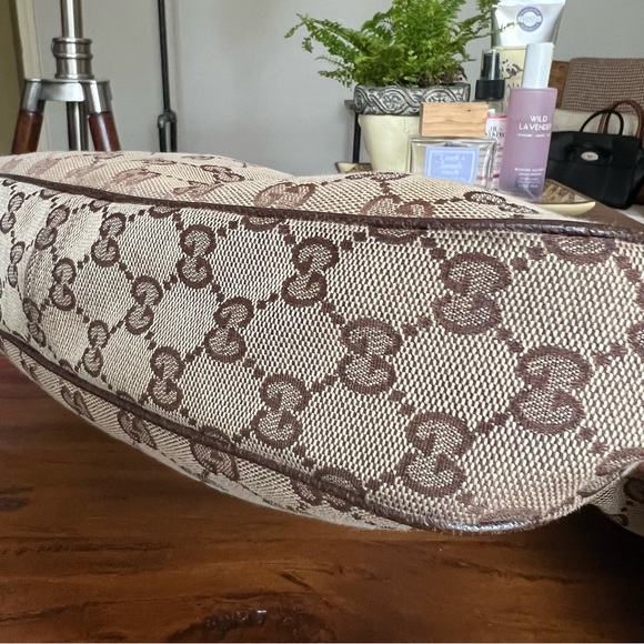 GUCCI | GG Jacquard/Leather Trim Hobo Shoulder Bag in Brown - Picture 7 of 17